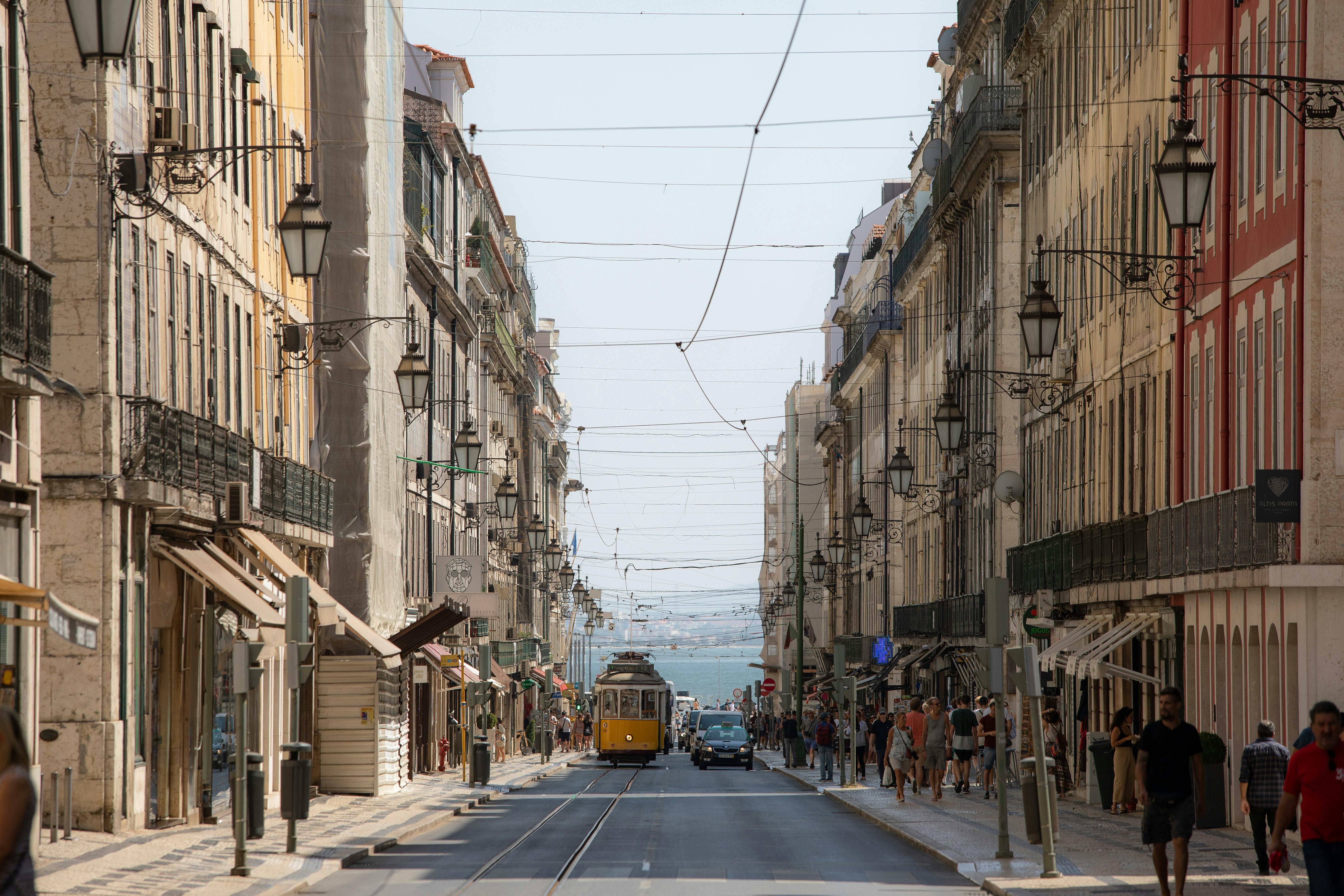 Day 9 | Final Walking Tour of Lisbon + Shopping